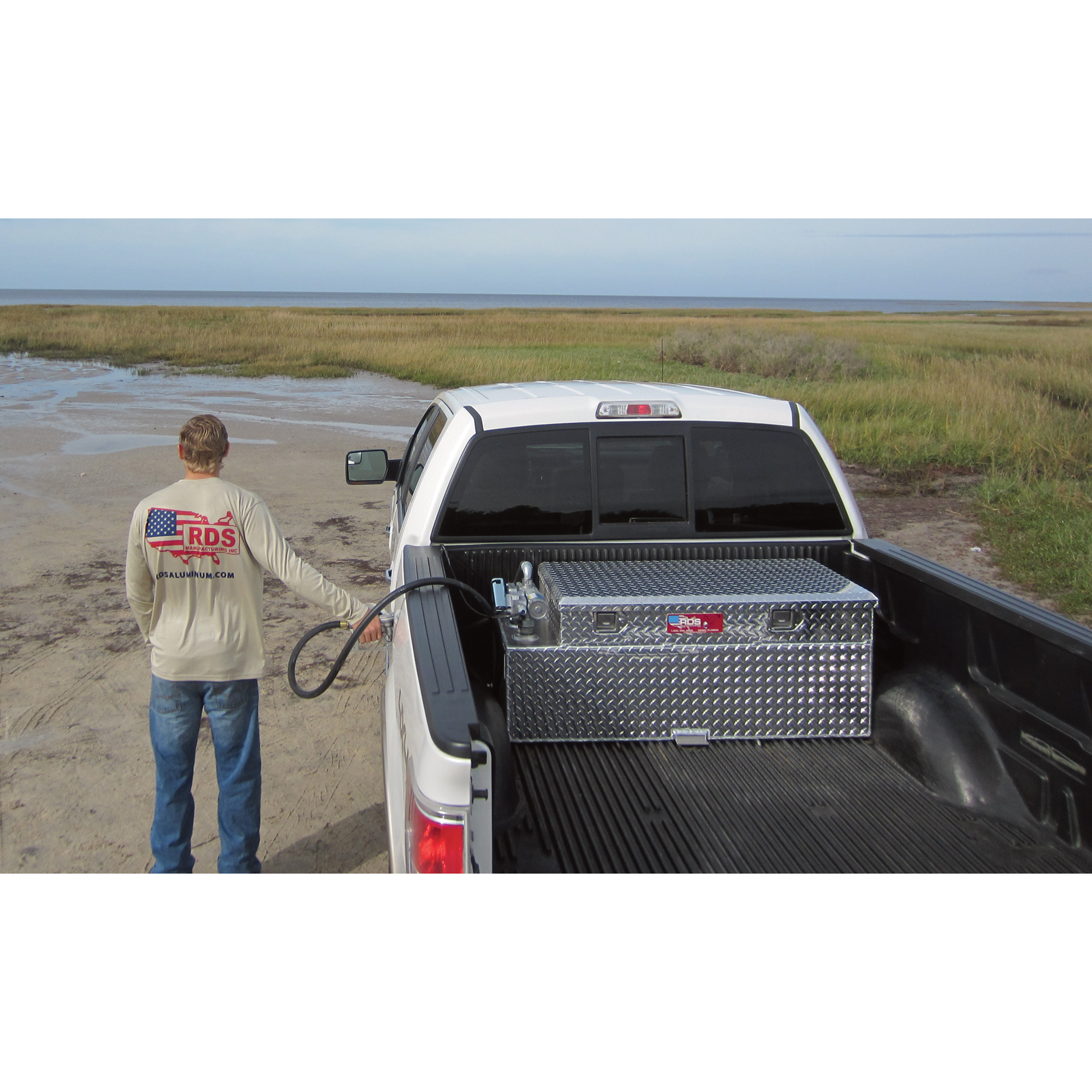 A-TT51 - 20H x 20D x 58W - Aluminum Pickup Truck HD Chest Fuel Tank  Toolbox, 58 Gal, All Diamond TP Finish, Top Open Single Lid with Gas  Springs